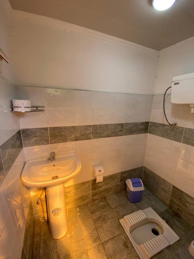 Hostel 4U Bishkek Exterior photo