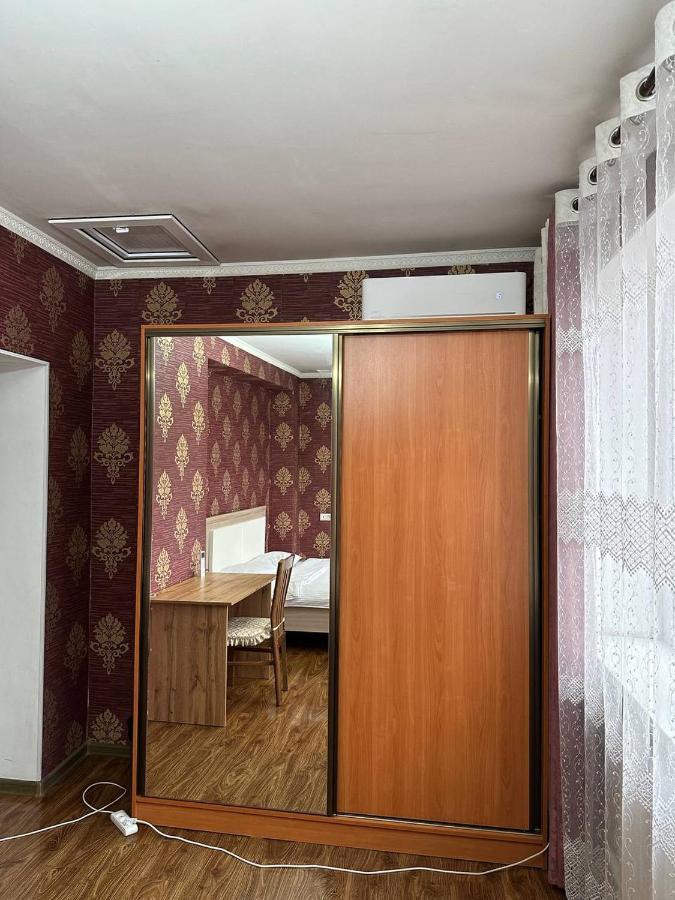 Hostel 4U Bishkek Exterior photo