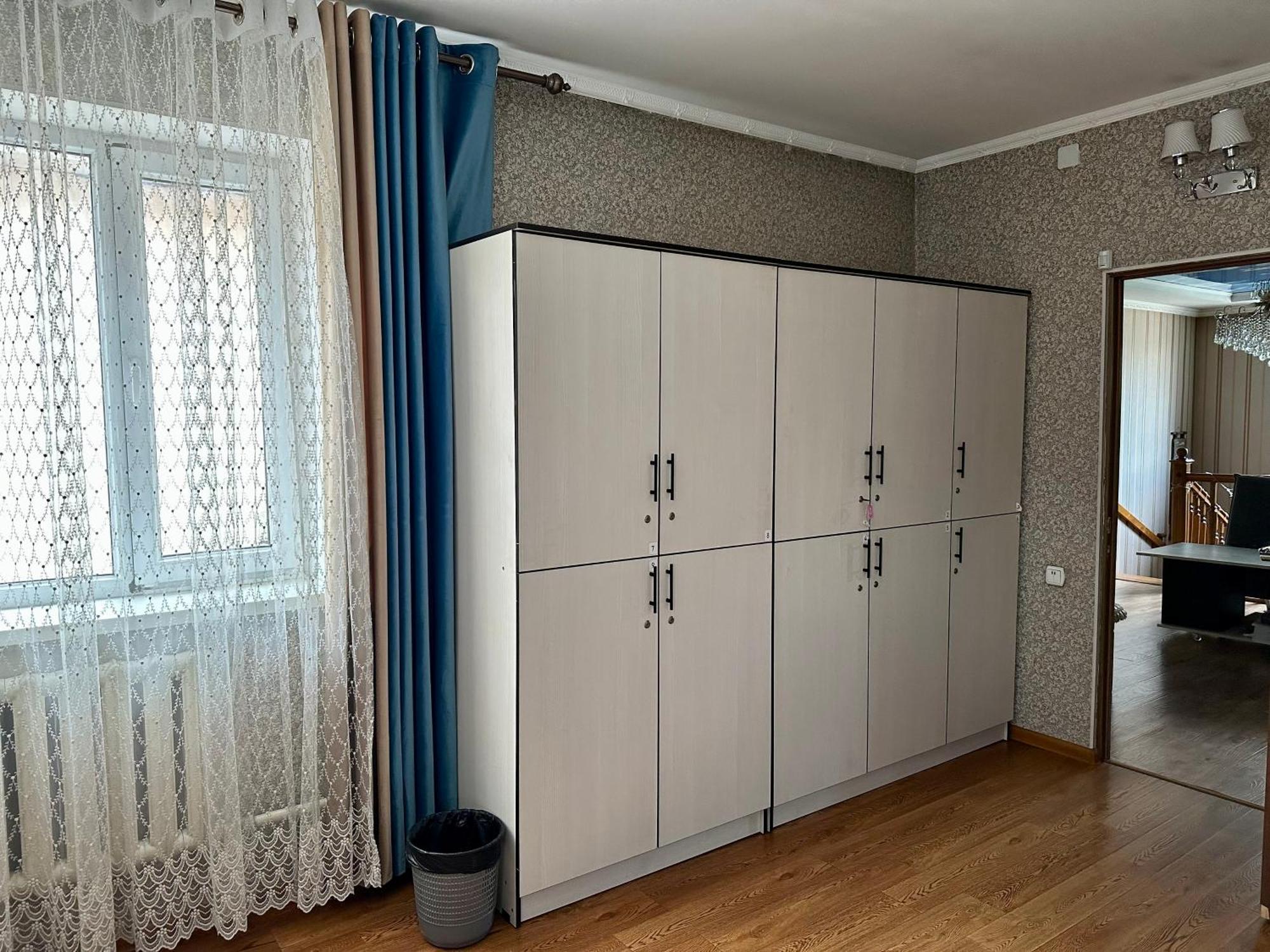 Hostel 4U Bishkek Exterior photo