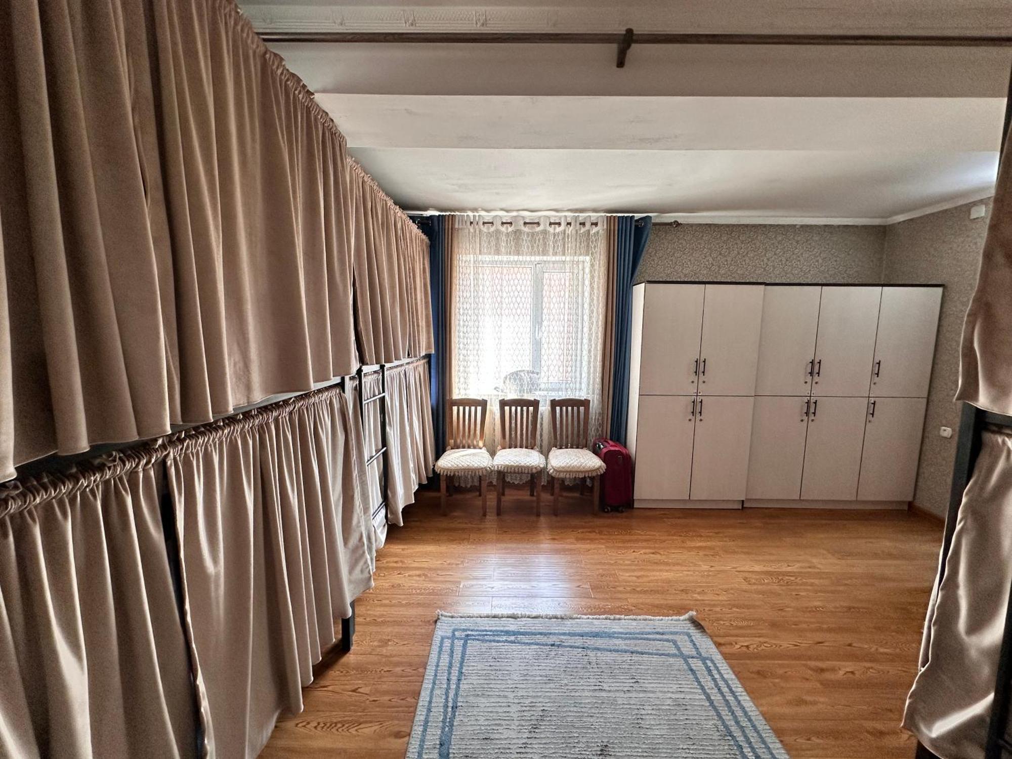 Hostel 4U Bishkek Exterior photo