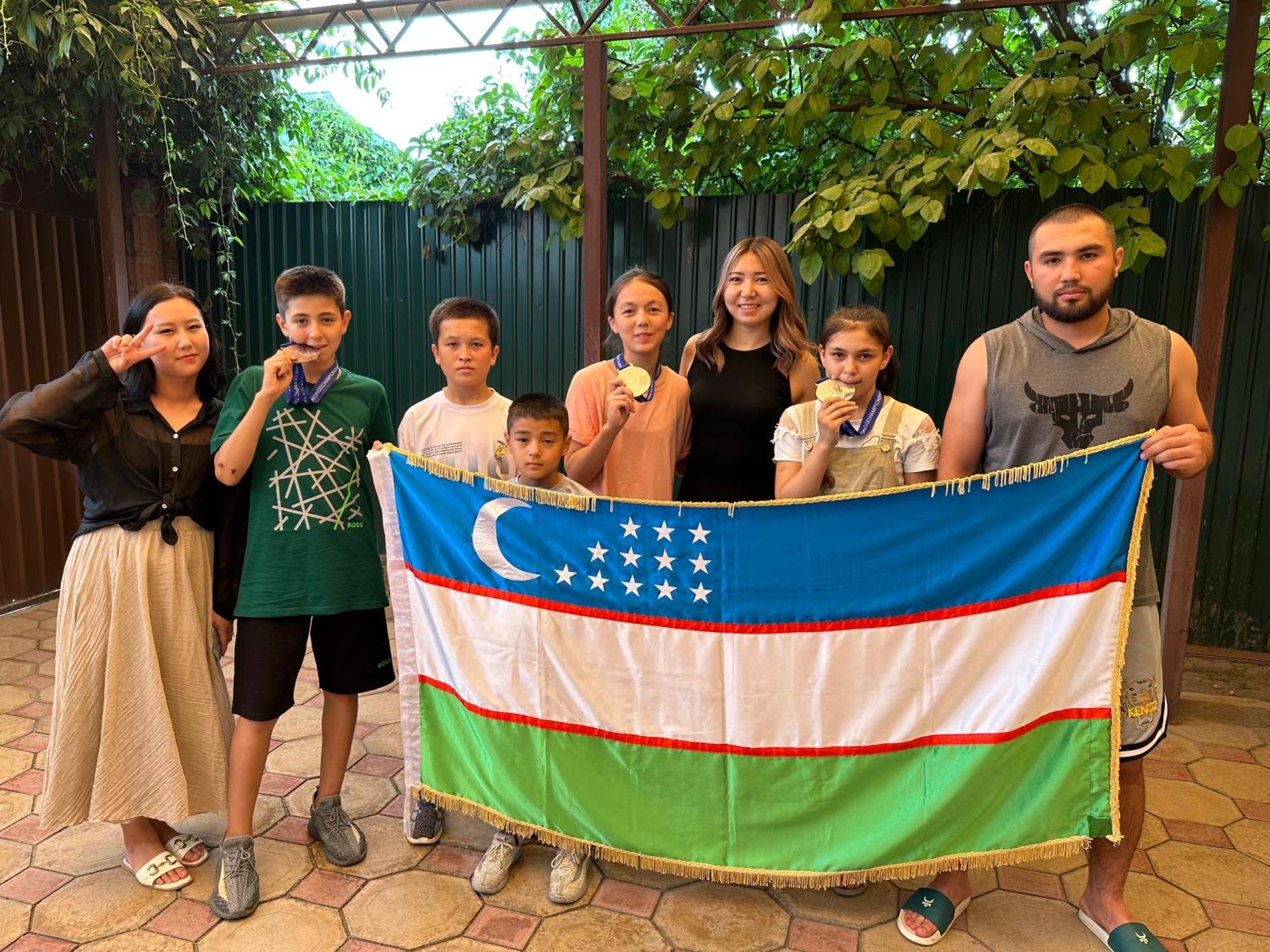 Hostel 4U Bishkek Exterior photo